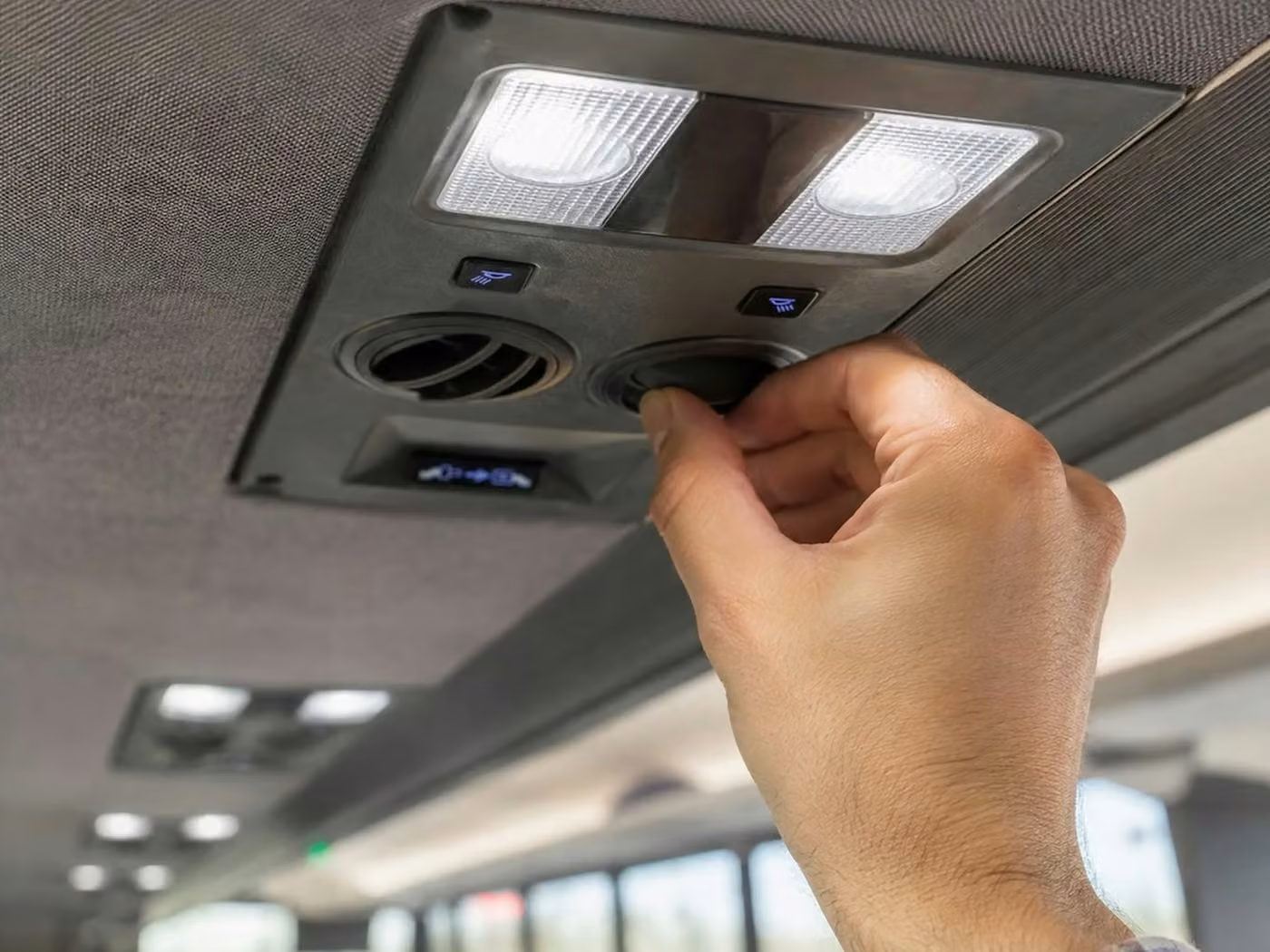 torrington 30 passenger minibus air conditioning