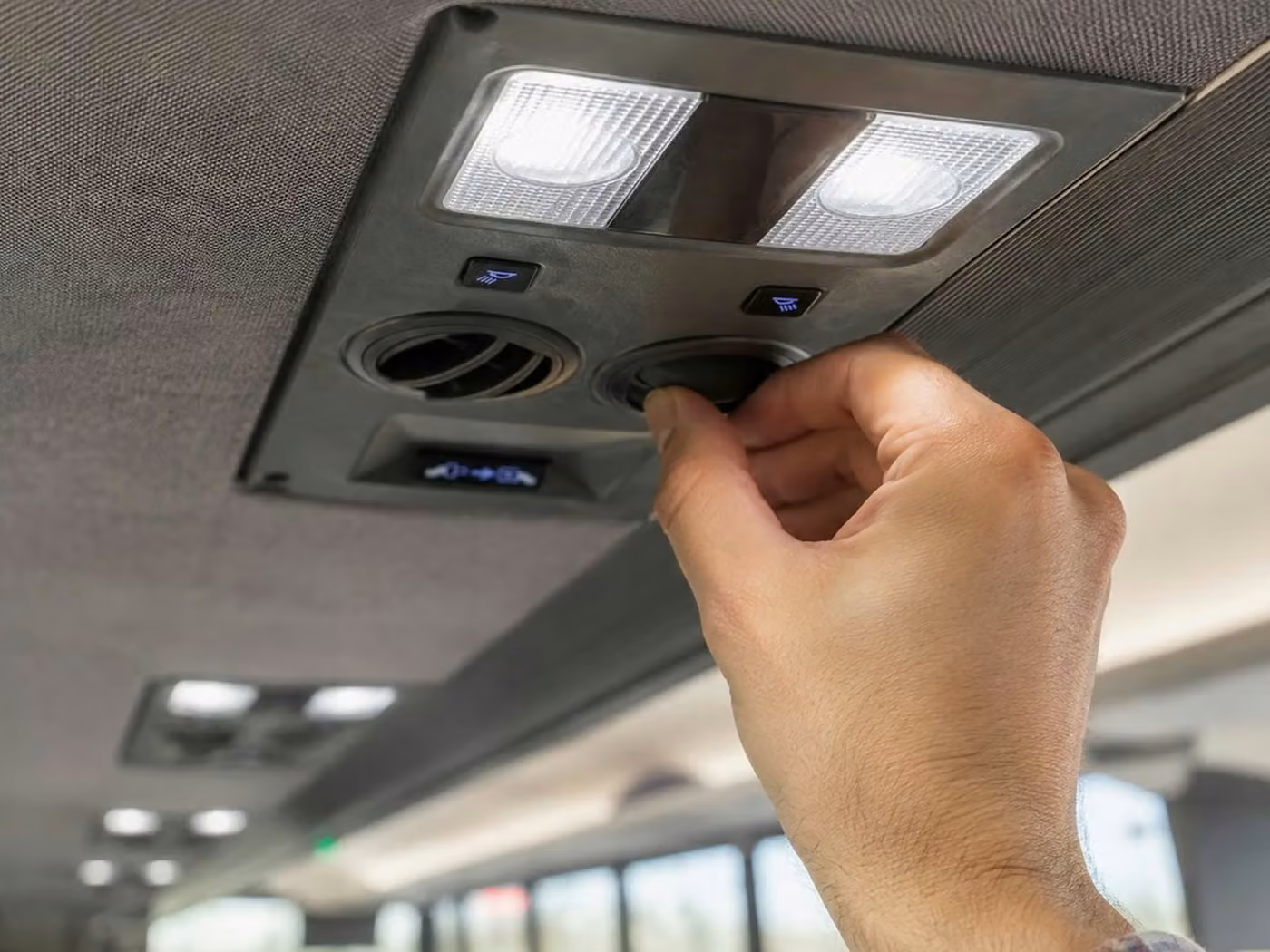 torrington 56 passenger charter bus air conditioning