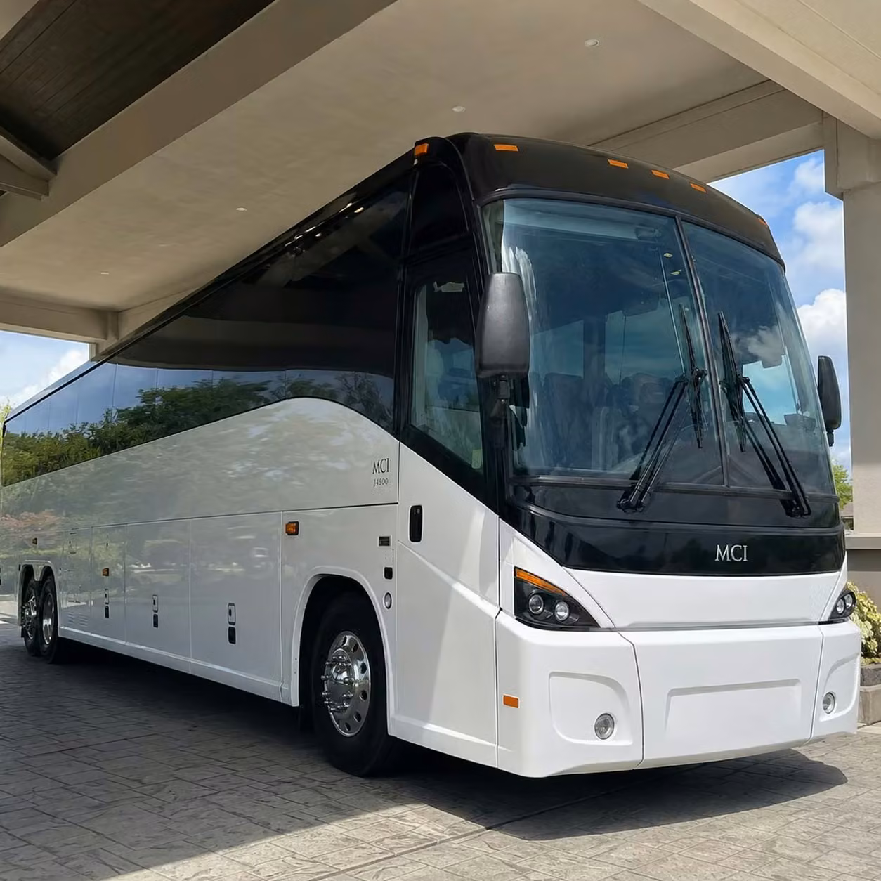 torrington ada accessible government and military charter buses in torrington