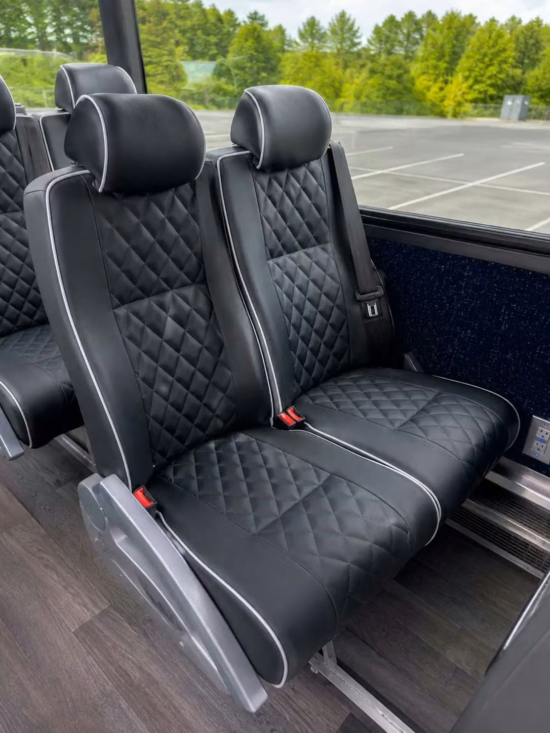 torrington charter bus reclining seats