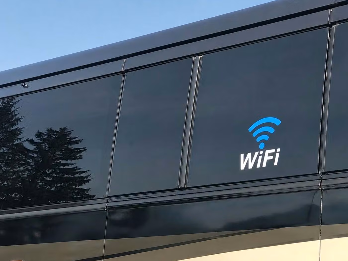 torrington charter bus wifi