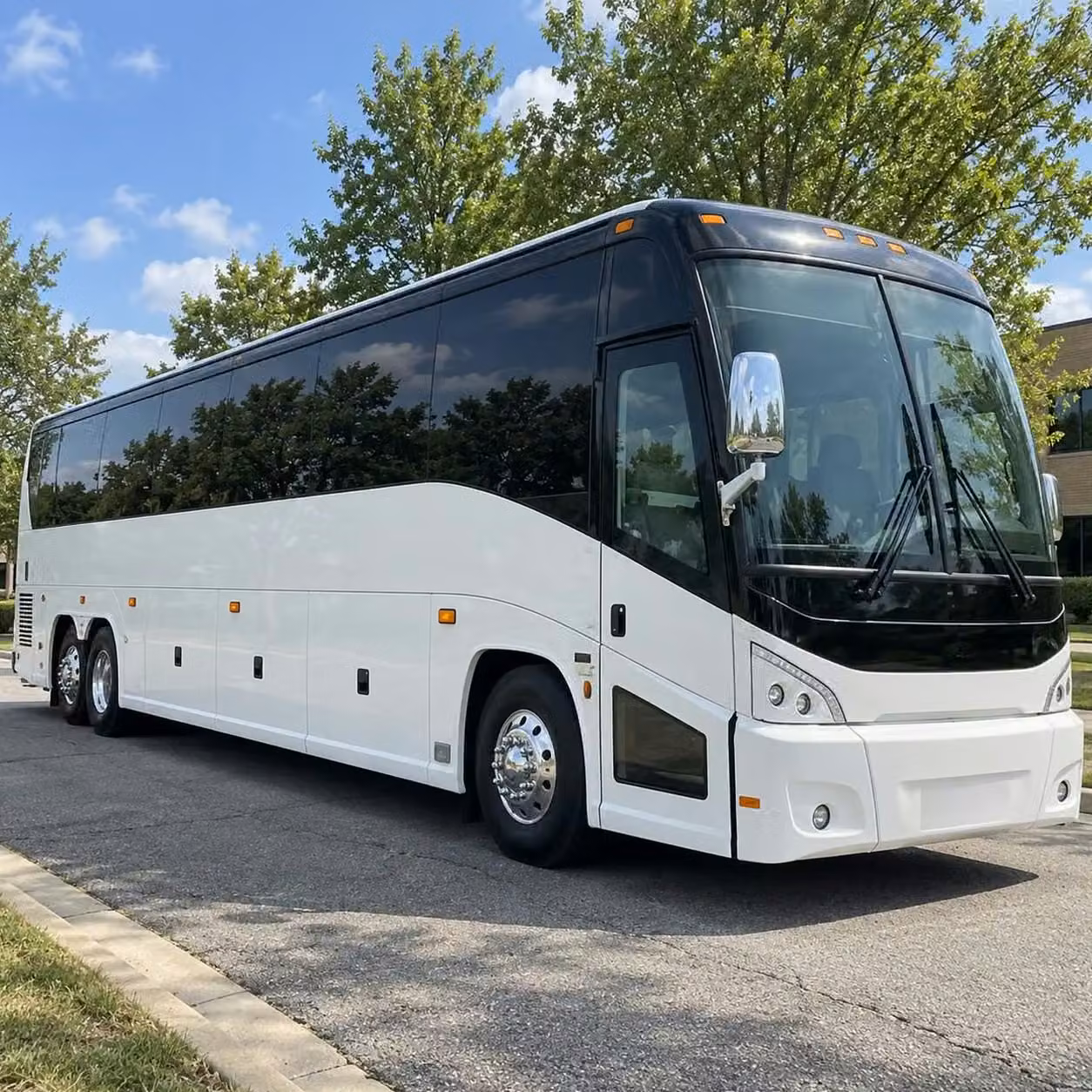 torrington shuttle bus services to yankee stadium